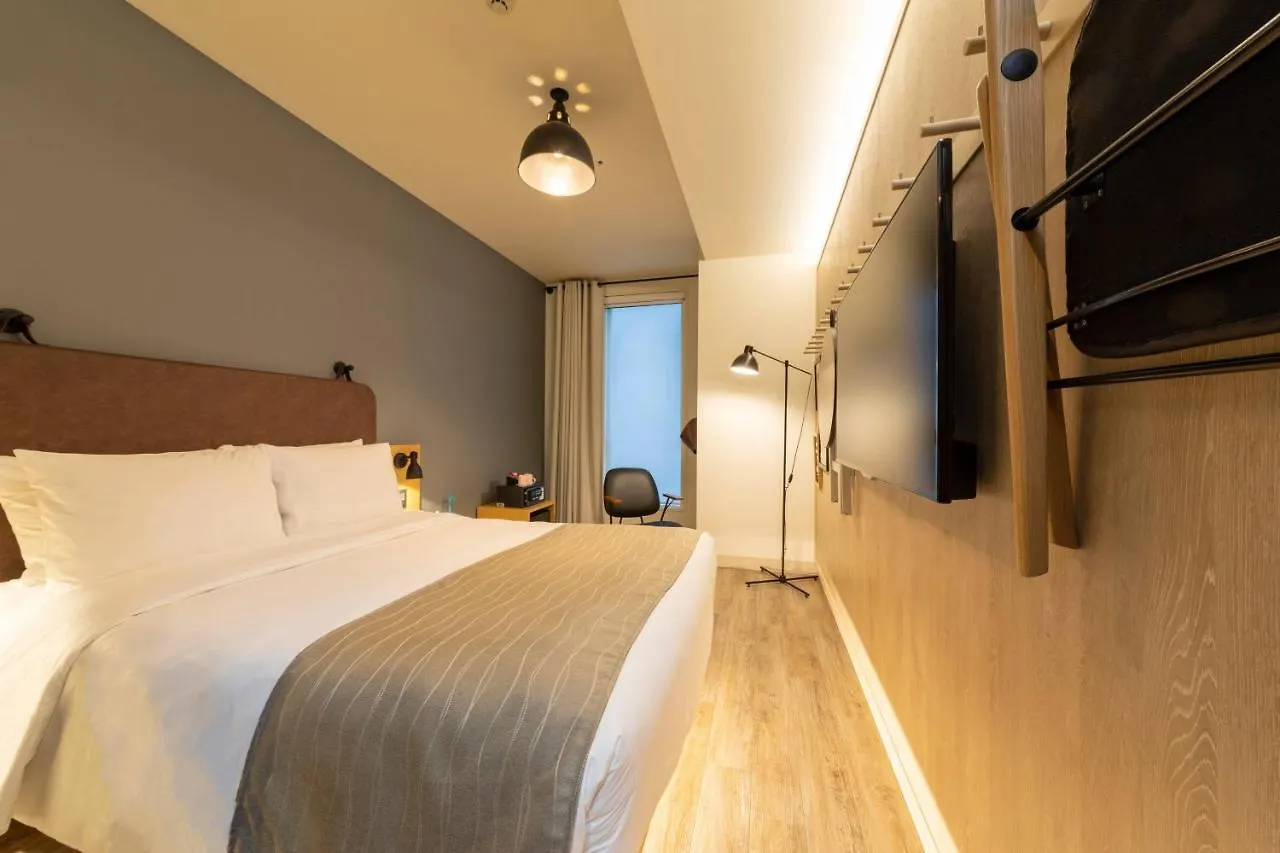 Hotel Moxy Osaka Honmachi By Marriott Japon