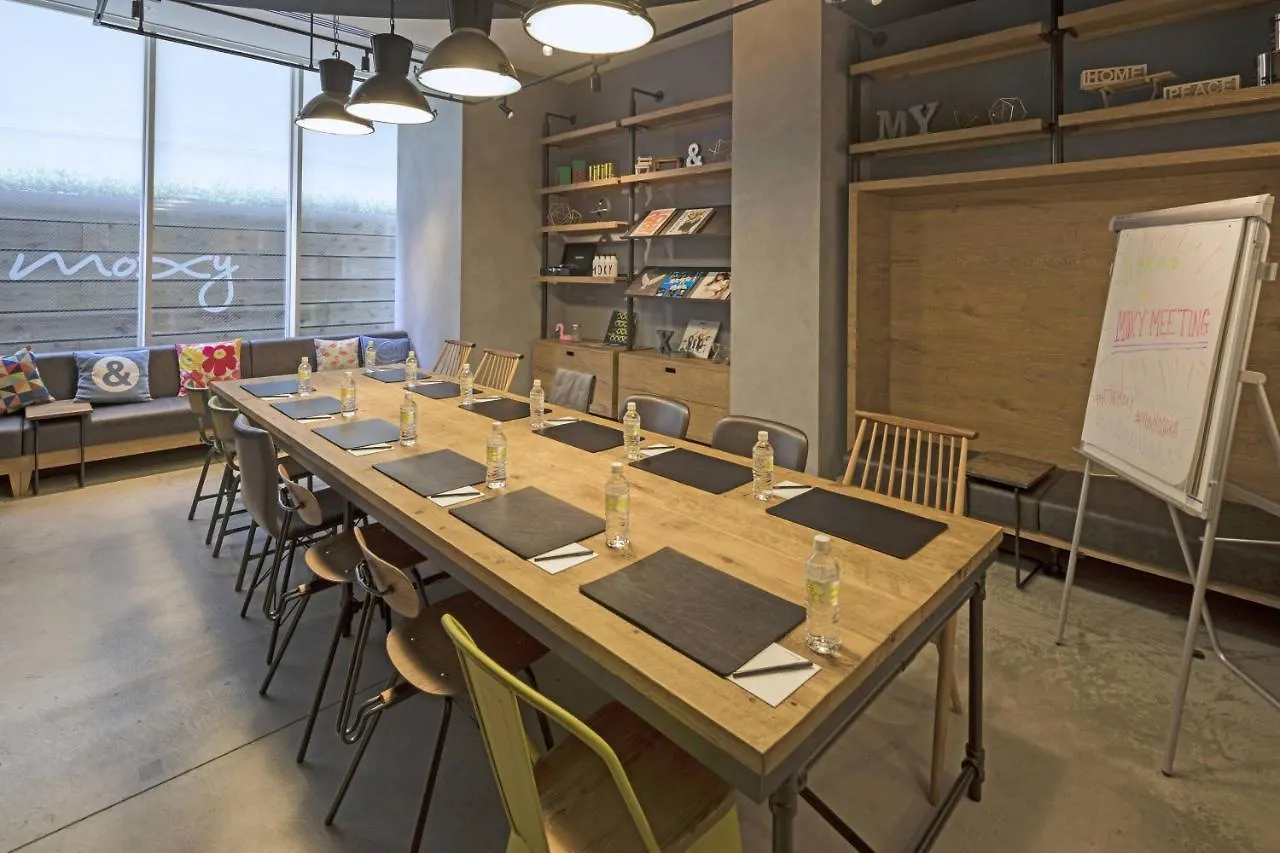 Hotel Moxy Osaka Honmachi By Marriott