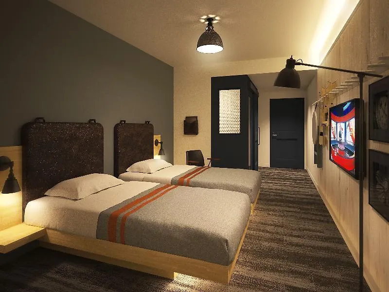 Hotel Moxy Osaka Honmachi By Marriott