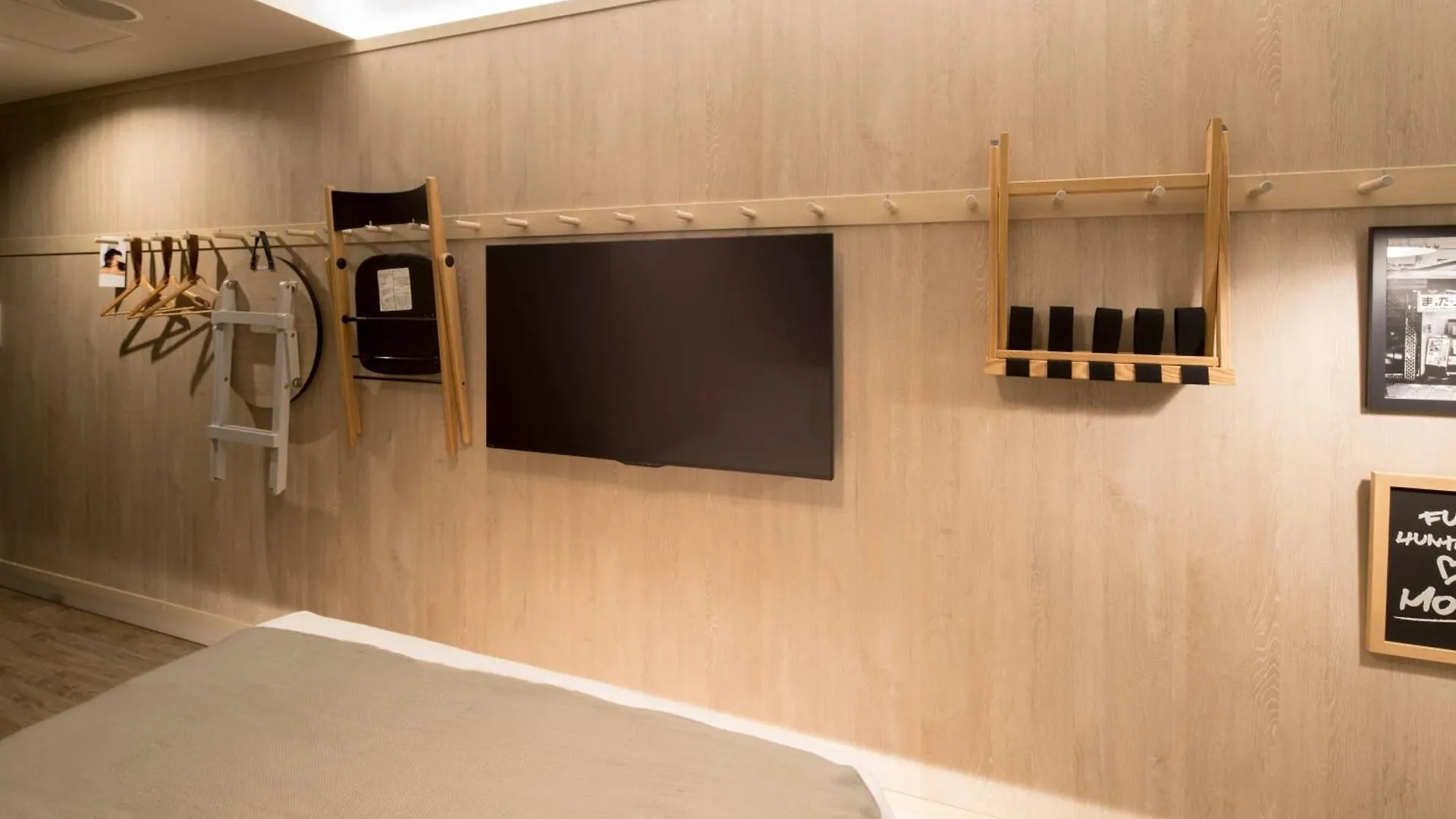Hotel Moxy Osaka Honmachi By Marriott 4*,  Japonsko